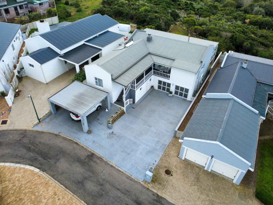 3 Bedroom Property for Sale in Stilbaai Wes Western Cape